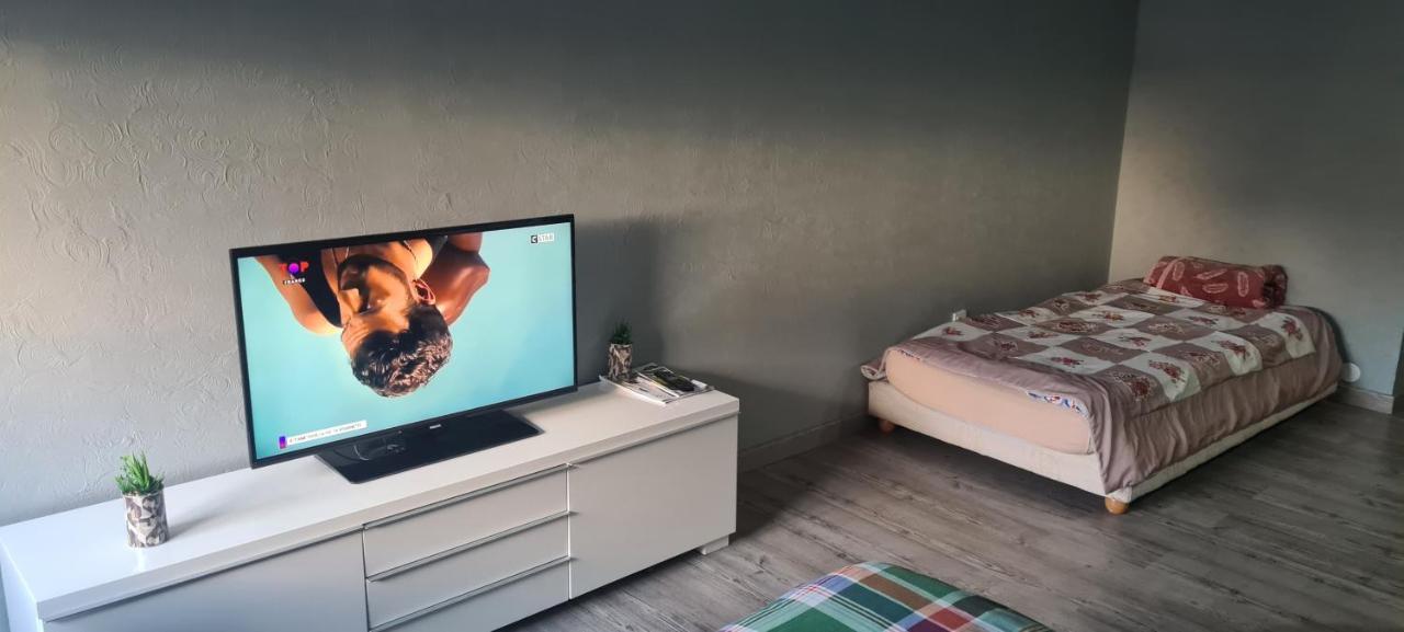 Luxe -Style Apartment Chalon-sur-Saone Bagian luar foto
